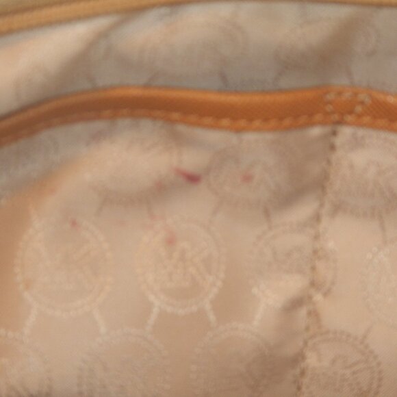 Michael Kors Canvas Signature Shoulder Bag. - Picture 6 of 11